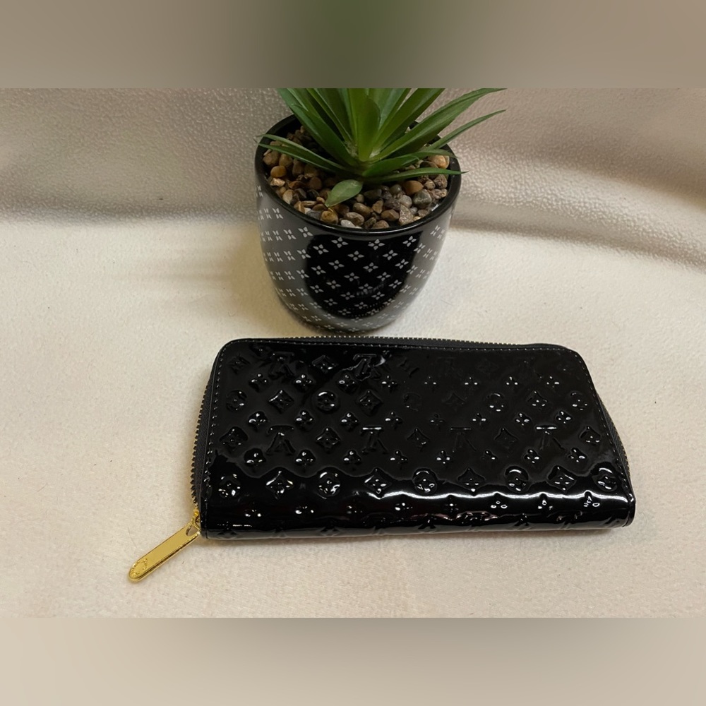 Black Wallet - image 1